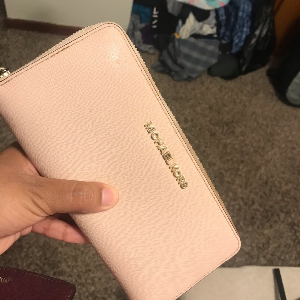 Soft pink large wallet MK